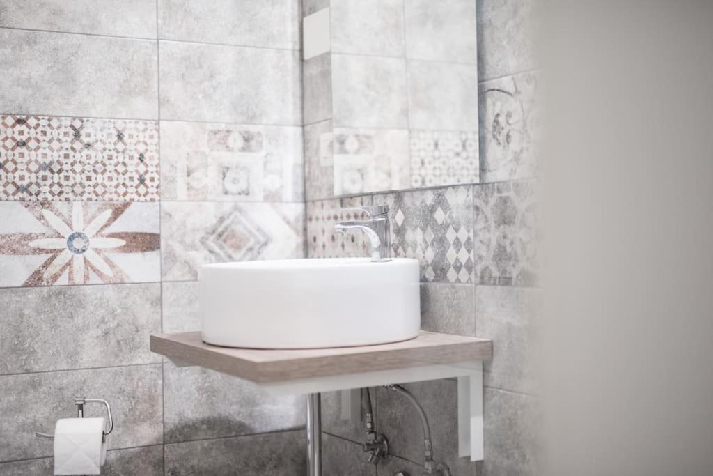 Shabby Apartment @Trastevere Рим Экстерьер фото